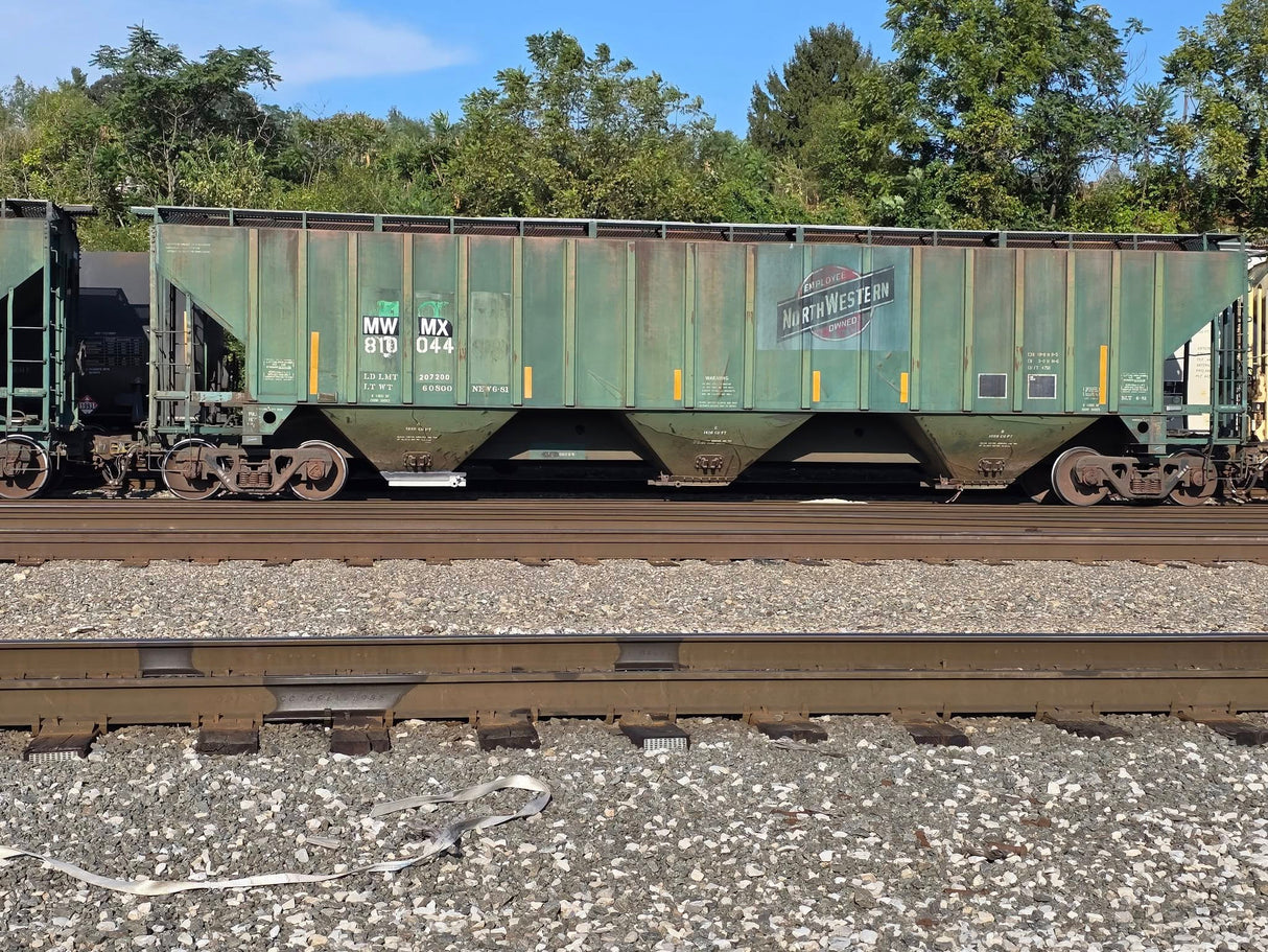 O Scale MWMX Ex CNW Covered Hoppers Patch Decal Set