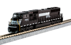 Kato N Scale EMD SD70M Flat Radiator Norfolk Southern #2588 (Flat Radiator)